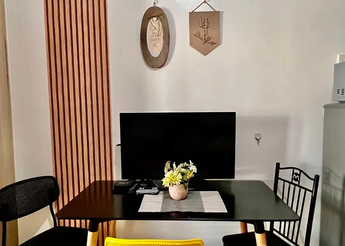 Moa - Aseana Pasay Apartment